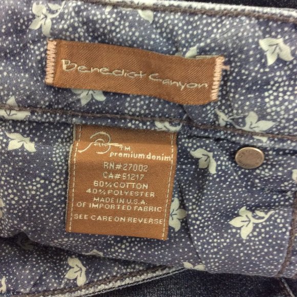 SOLD Paige Benedict Canyon Jeans - Picture 11 of 13